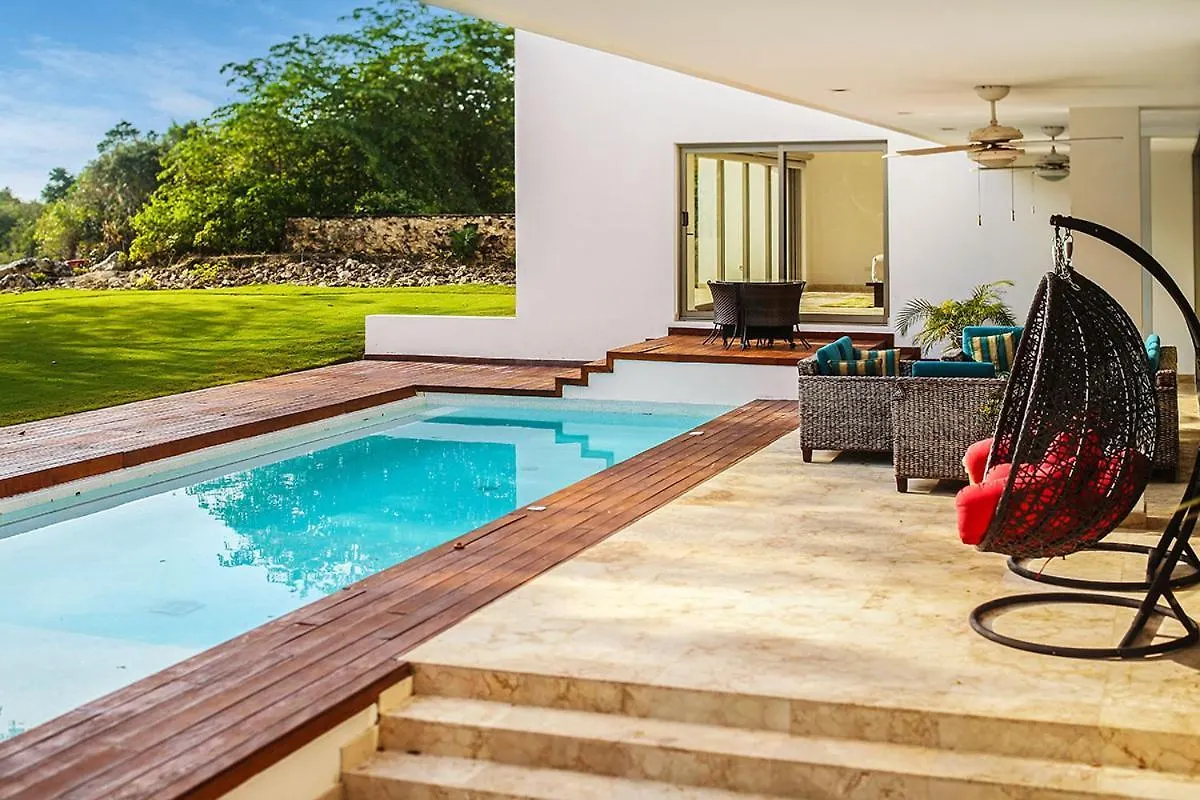 Akumal Villa
