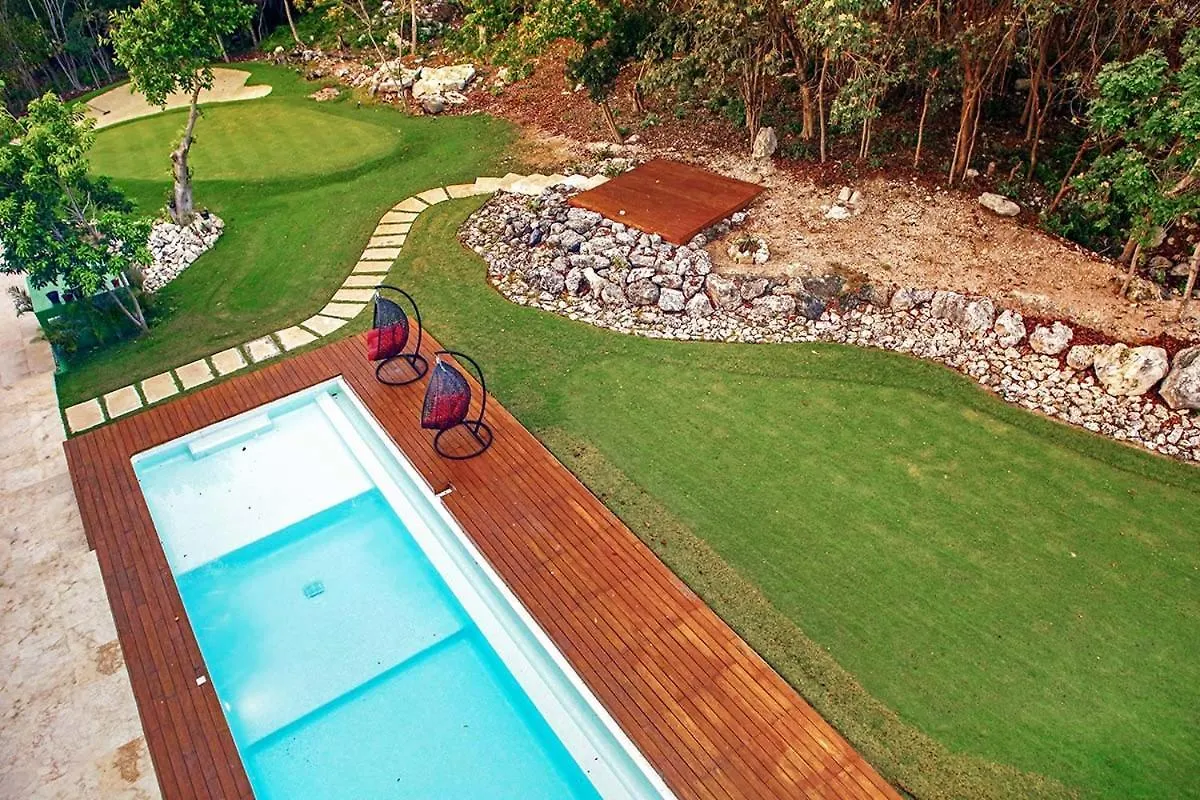 Akumal Villa