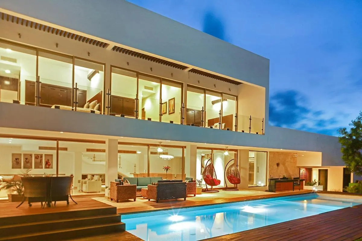 Akumal Villa